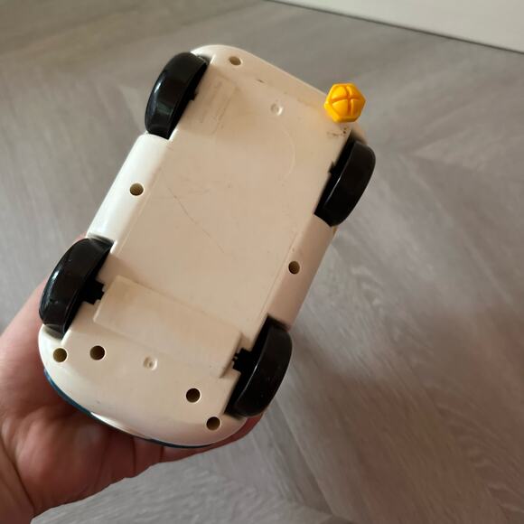 Vintage Discovery Toys To The Rescue Activity Fire Truck 1996 - Picture 7 of 12